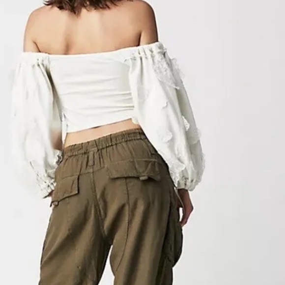 Free People Icing On Ivory Off Shoulder Cropped Boho Blouse Top Size Large - Picture 2 of 16